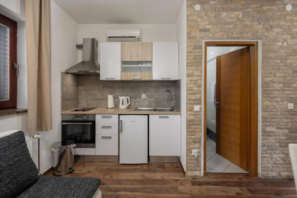 Hablando Apartments-70M From The Sea Pridraga